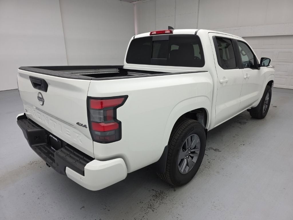 2025 Nissan Frontier Crew Cab SV 4x4