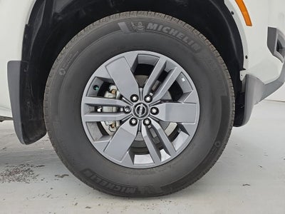 2025 Nissan Frontier Crew Cab SV 4x4