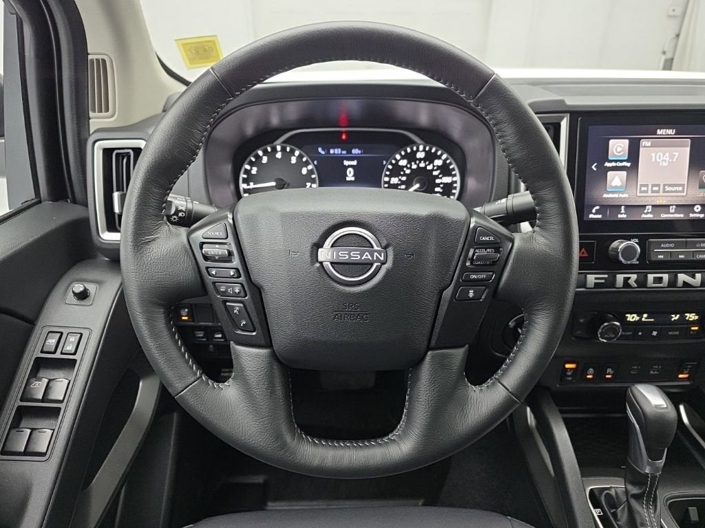 2025 Nissan Frontier Crew Cab SV 4x4