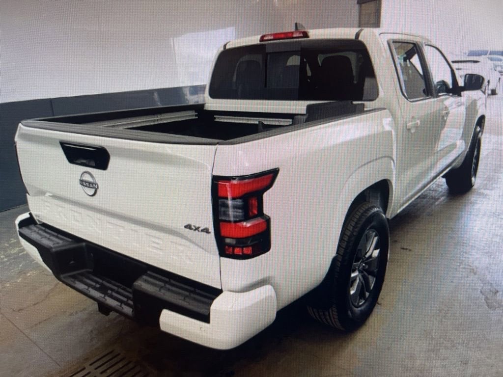 2025 Nissan Frontier Crew Cab SV 4x4