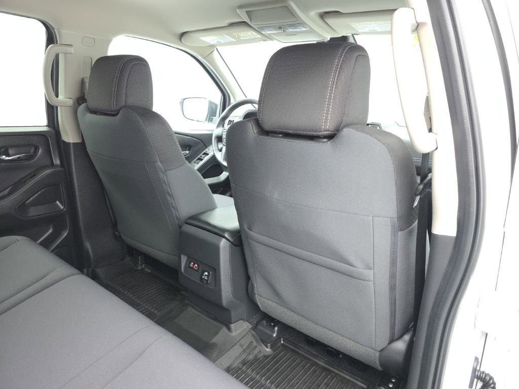 2025 Nissan Frontier Crew Cab SV 4x4