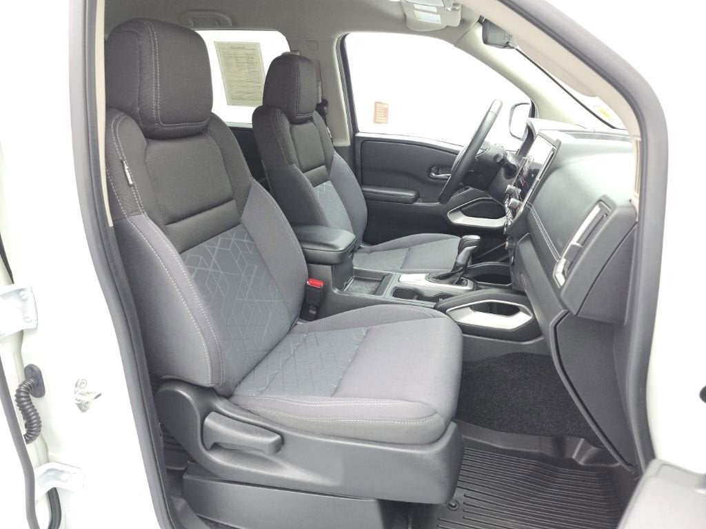 2025 Nissan Frontier Crew Cab SV 4x4