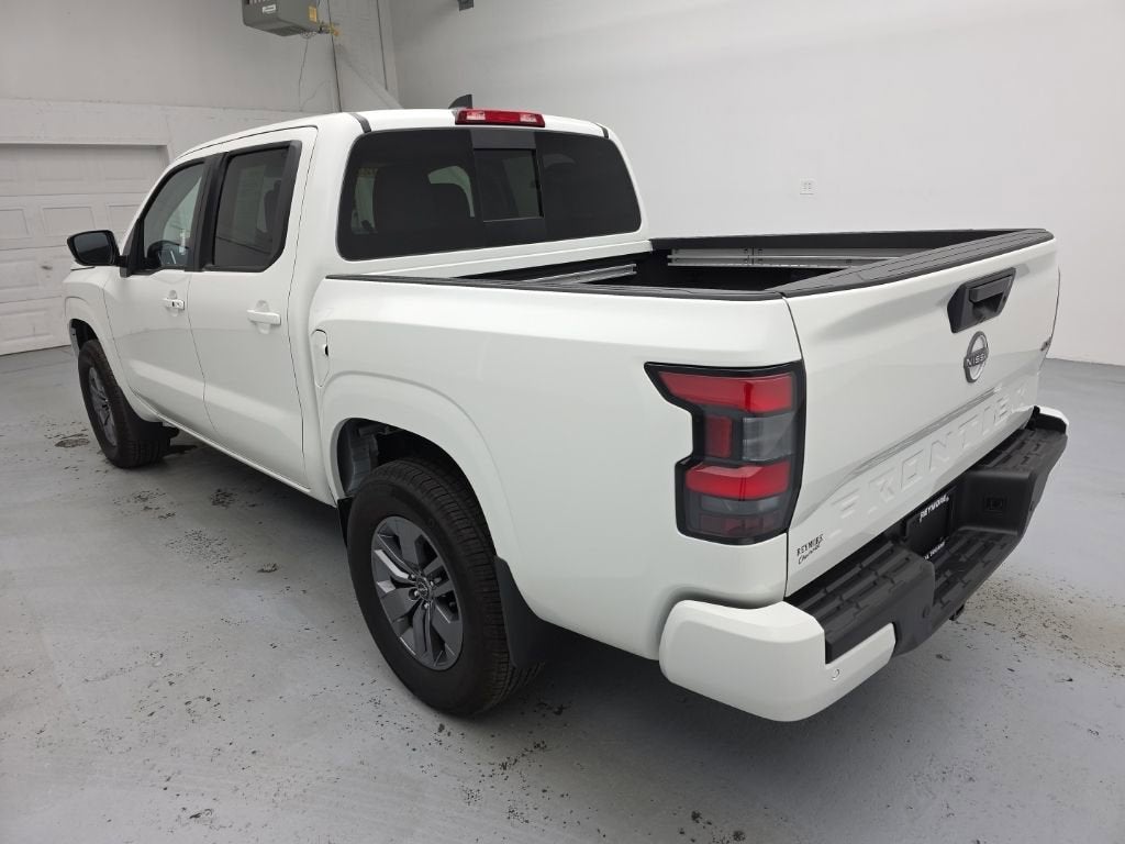 2025 Nissan Frontier Crew Cab SV 4x4