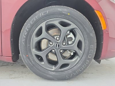 2023 Chrysler Pacifica Hybrid Touring L