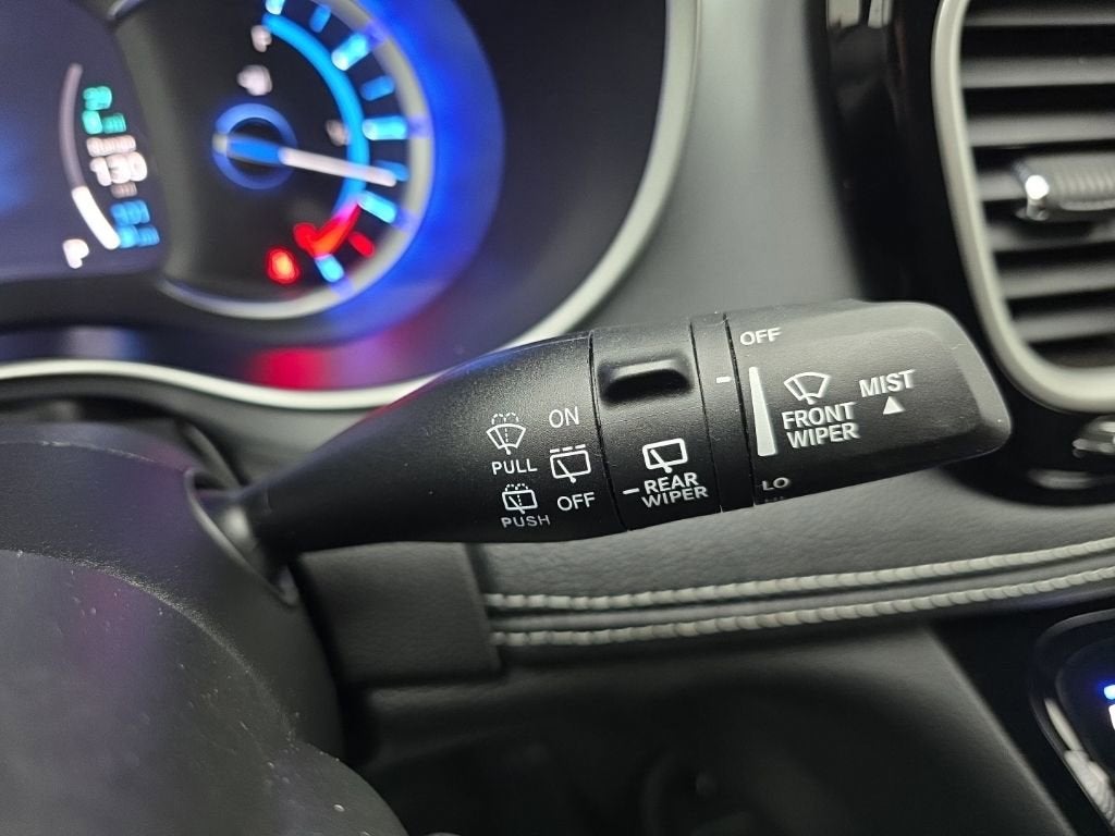 2023 Chrysler Pacifica Hybrid Touring L