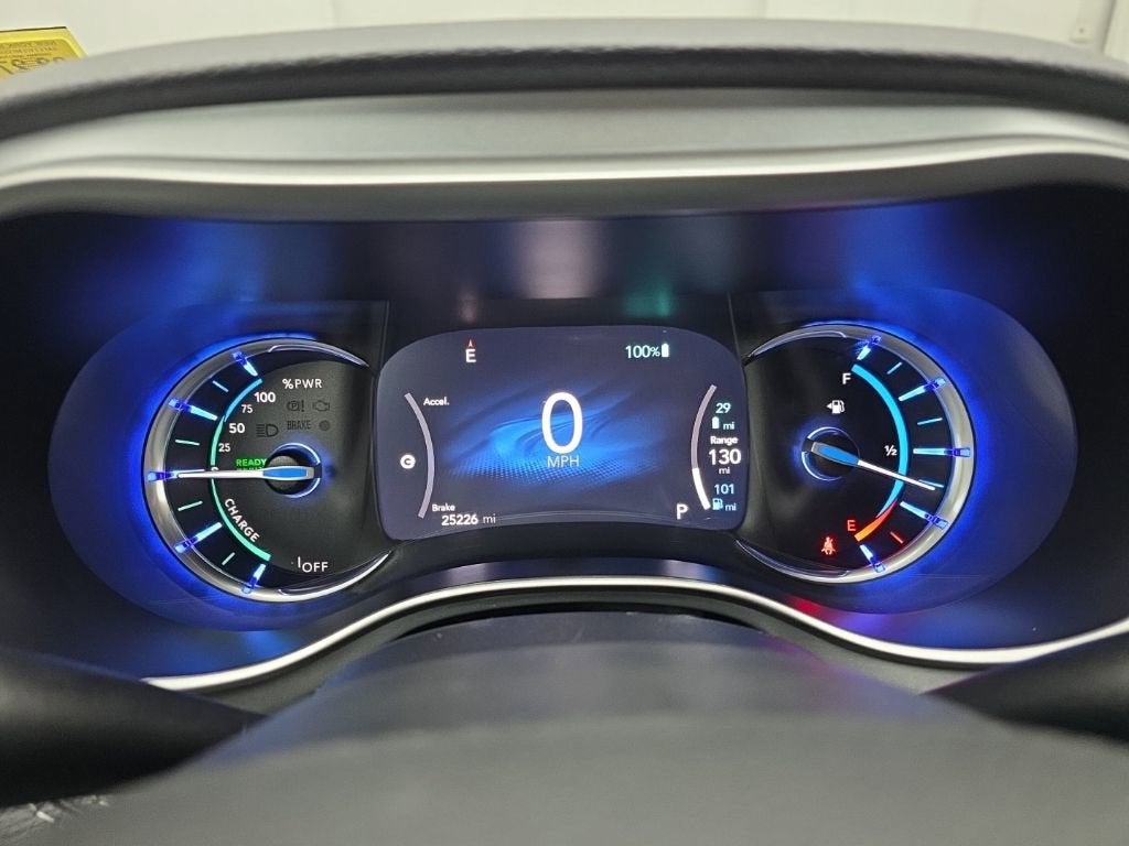 2023 Chrysler Pacifica Hybrid Touring L