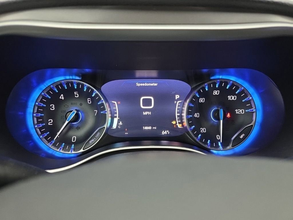 2025 Chrysler Pacifica Select