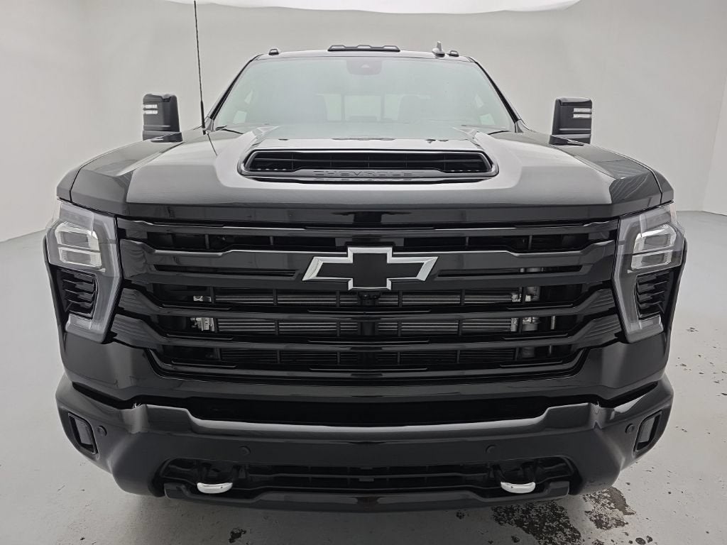 2026 Chevrolet Silverado 3500HD High Country - Photo 3