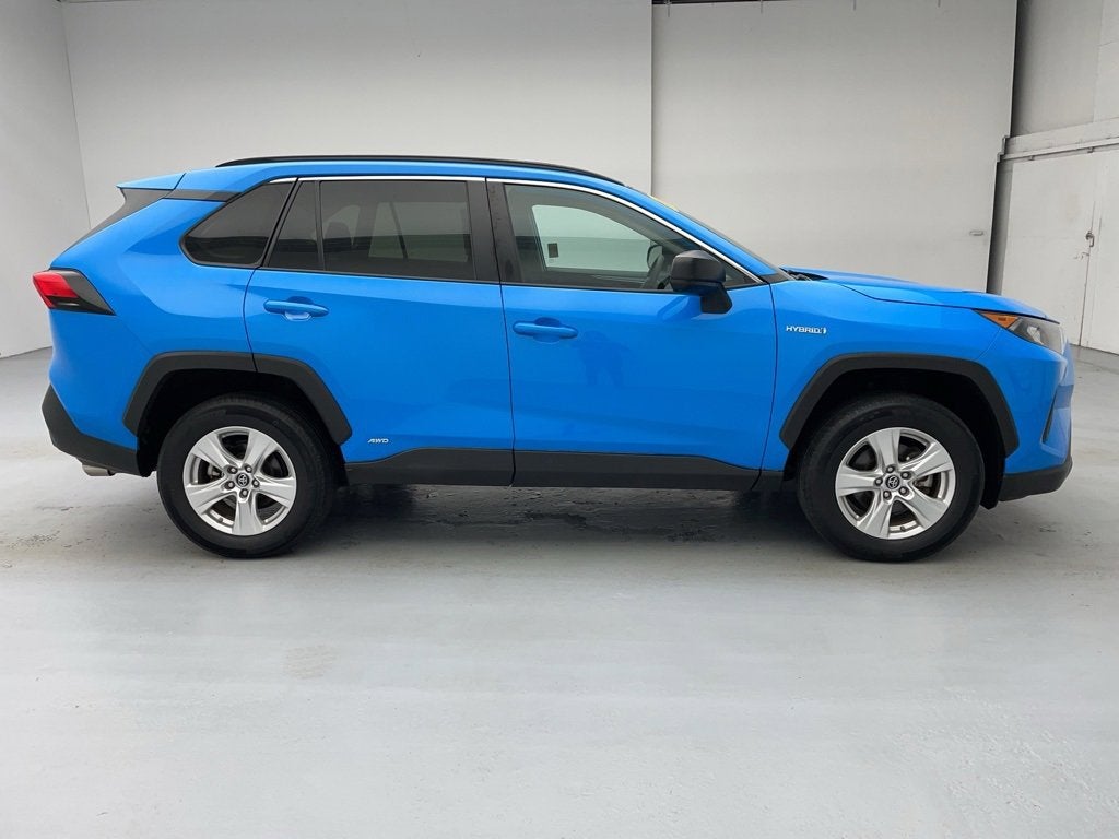 2020 Toyota RAV4 Hybrid LE