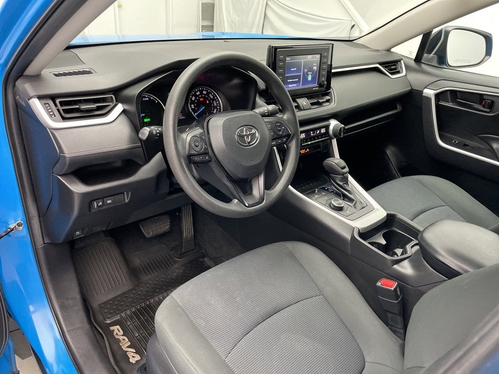 2020 Toyota RAV4 Hybrid LE