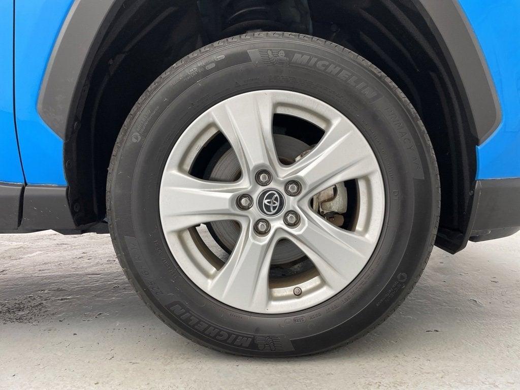 2020 Toyota RAV4 Hybrid LE