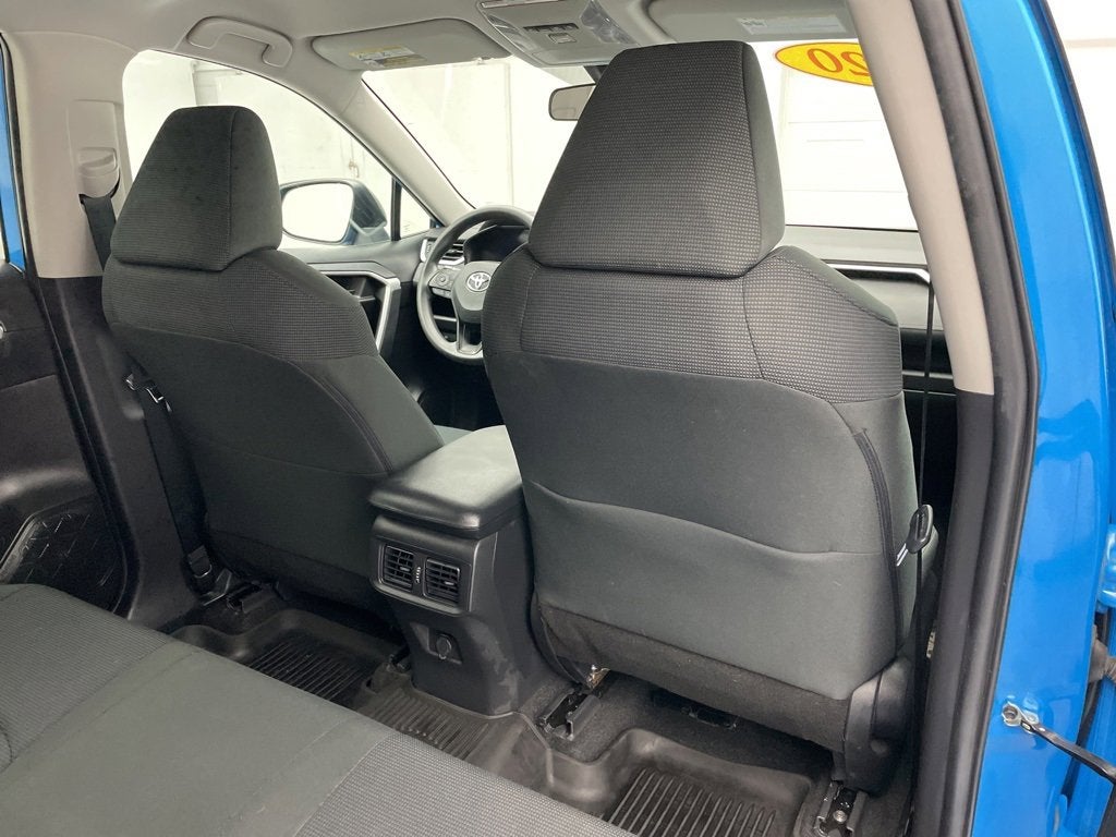 2020 Toyota RAV4 Hybrid LE