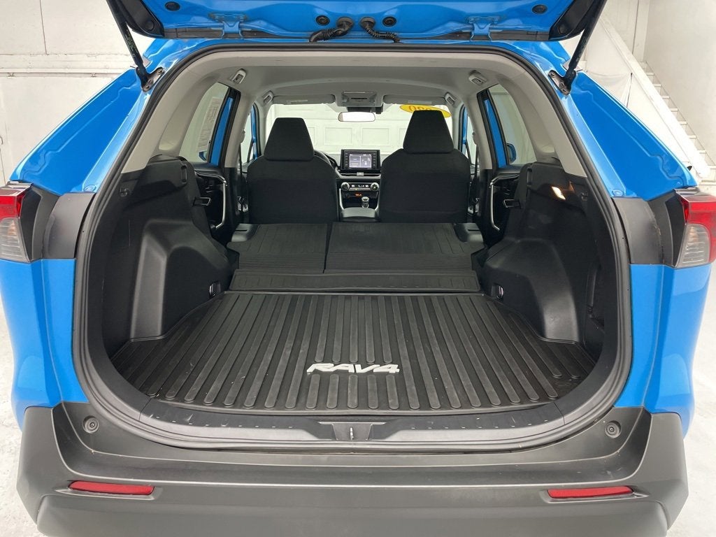 2020 Toyota RAV4 Hybrid LE