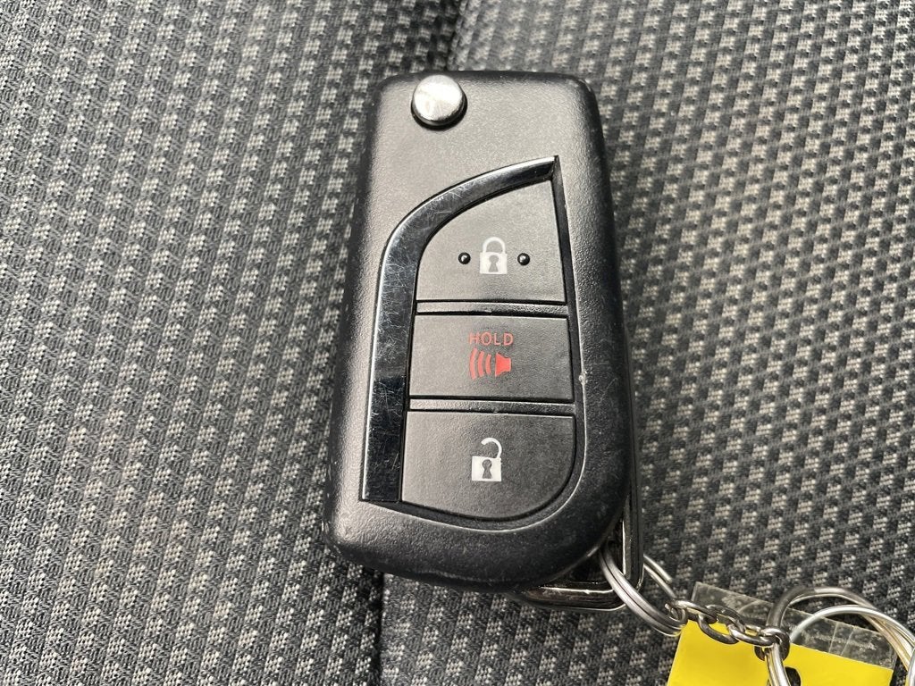 2020 Toyota RAV4 Hybrid LE