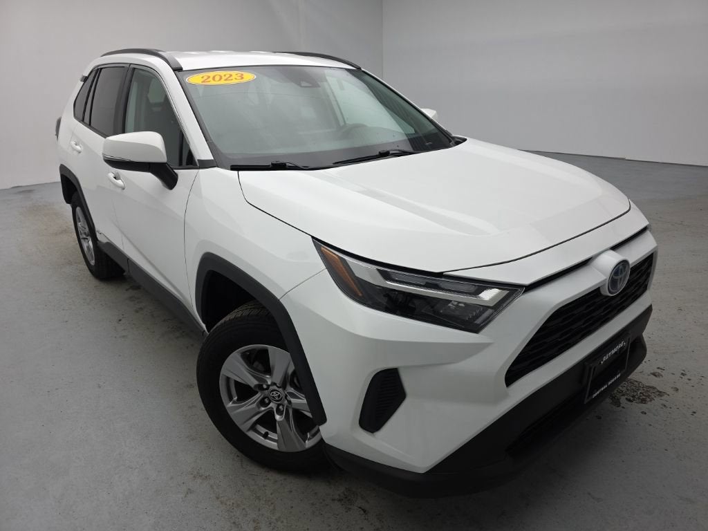 2023 Toyota RAV4 Hybrid XLE