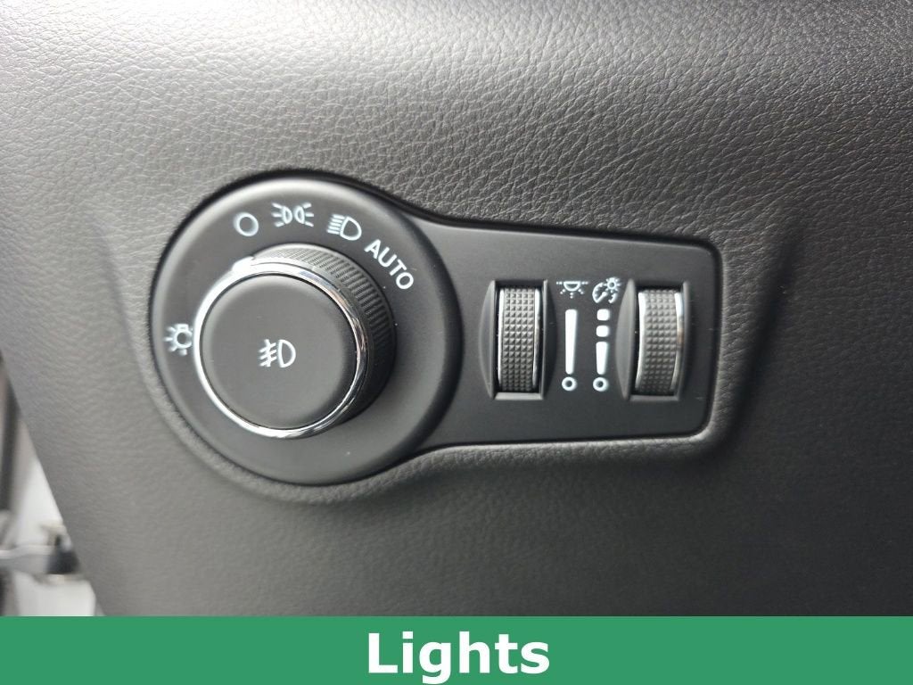 2023 Jeep Compass Latitude Lux FWD