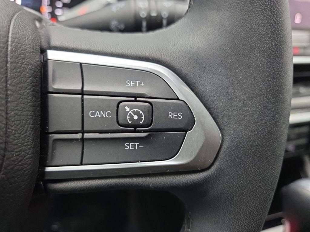 2023 Jeep Compass Latitude Lux FWD