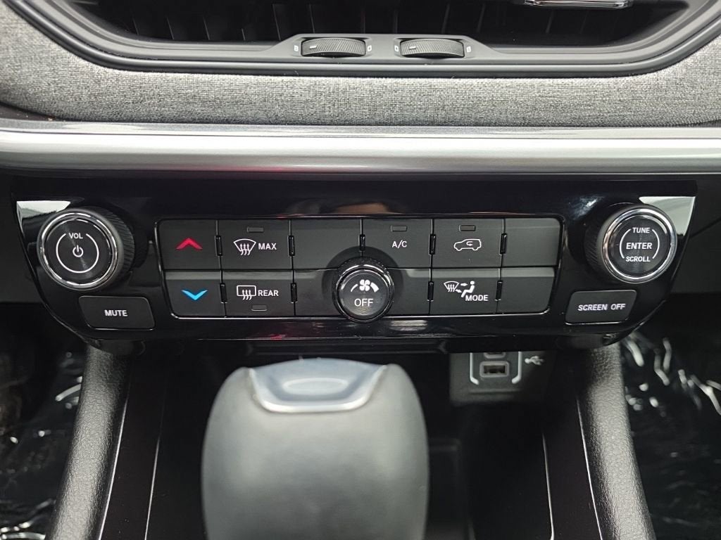 2023 Jeep Compass Latitude Lux FWD