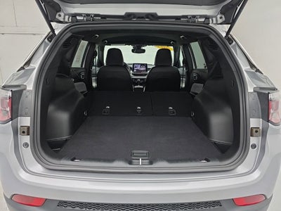 2023 Jeep Compass Latitude Lux FWD