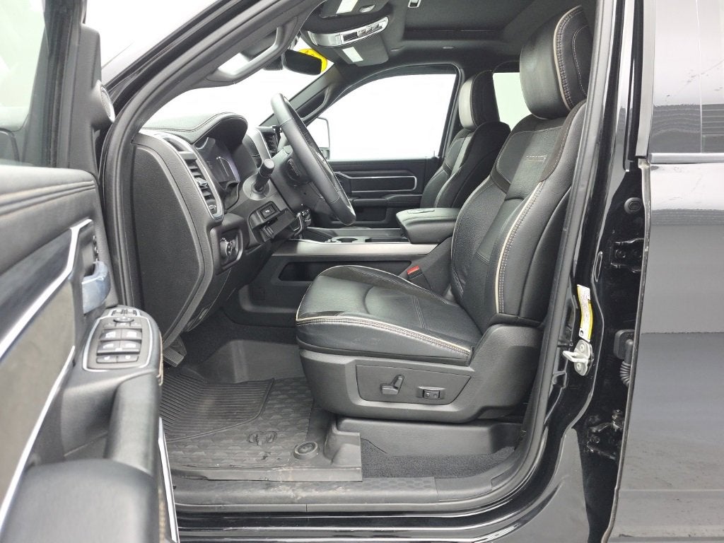 2024 RAM 3500 Laramie Mega Cab 4x4 6'4" Box