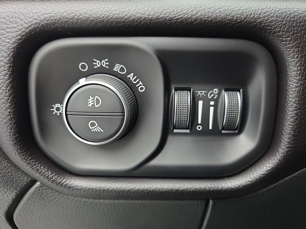 2024 RAM 3500 Laramie Mega Cab 4x4 6'4" Box