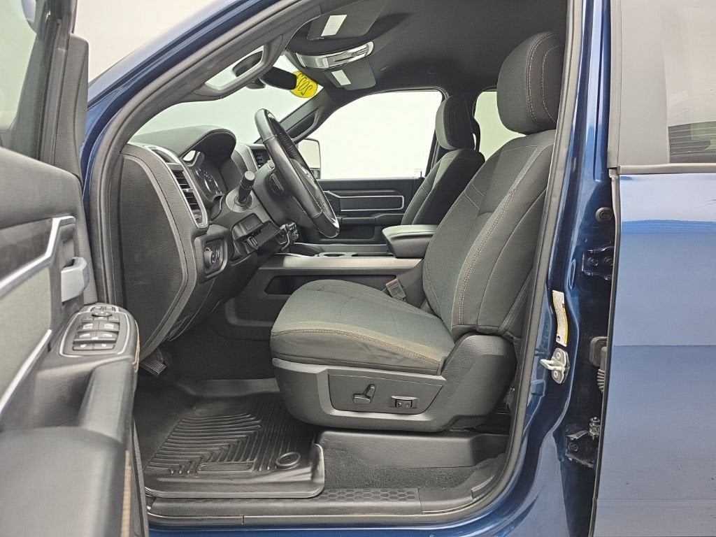 2023 RAM 2500 Big Horn Crew Cab 4x4 6'4" Box