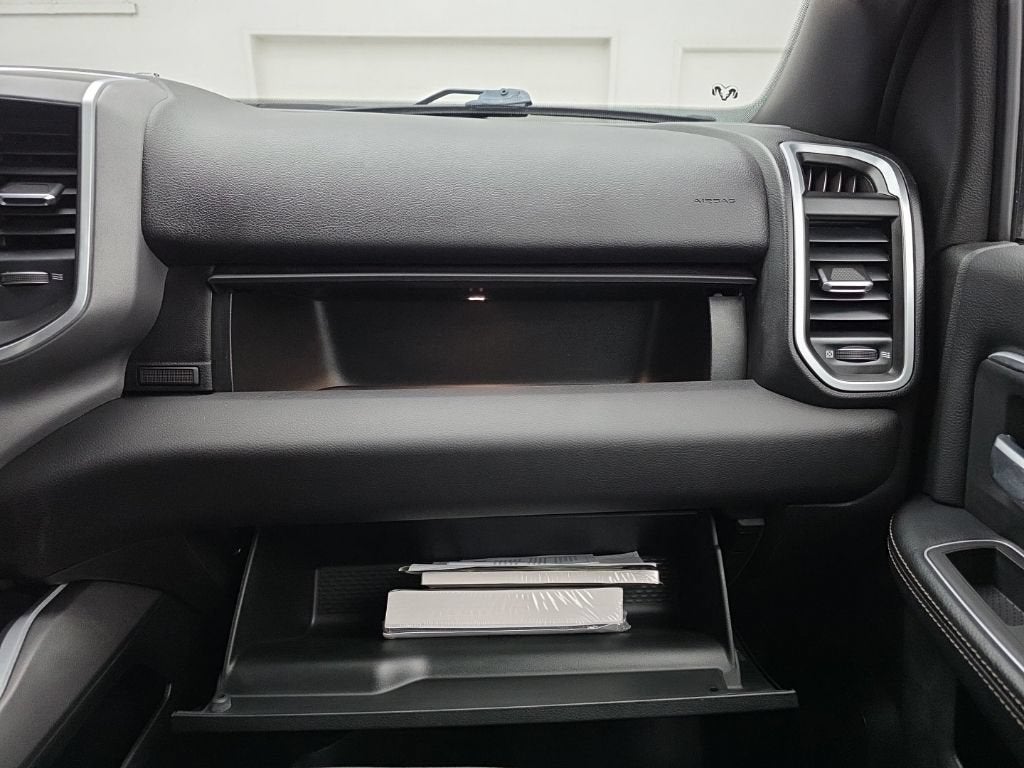 2023 RAM 2500 Big Horn Crew Cab 4x4 6'4" Box