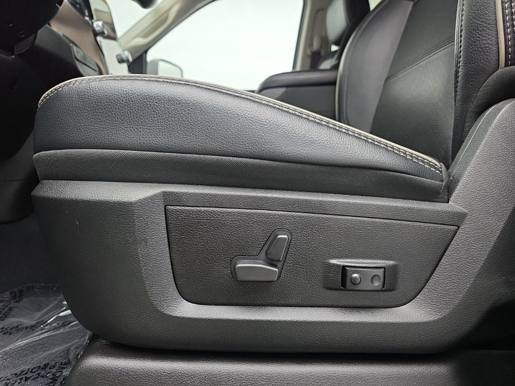 2024 RAM 2500 Laramie Crew Cab 4x4 6'4" Box