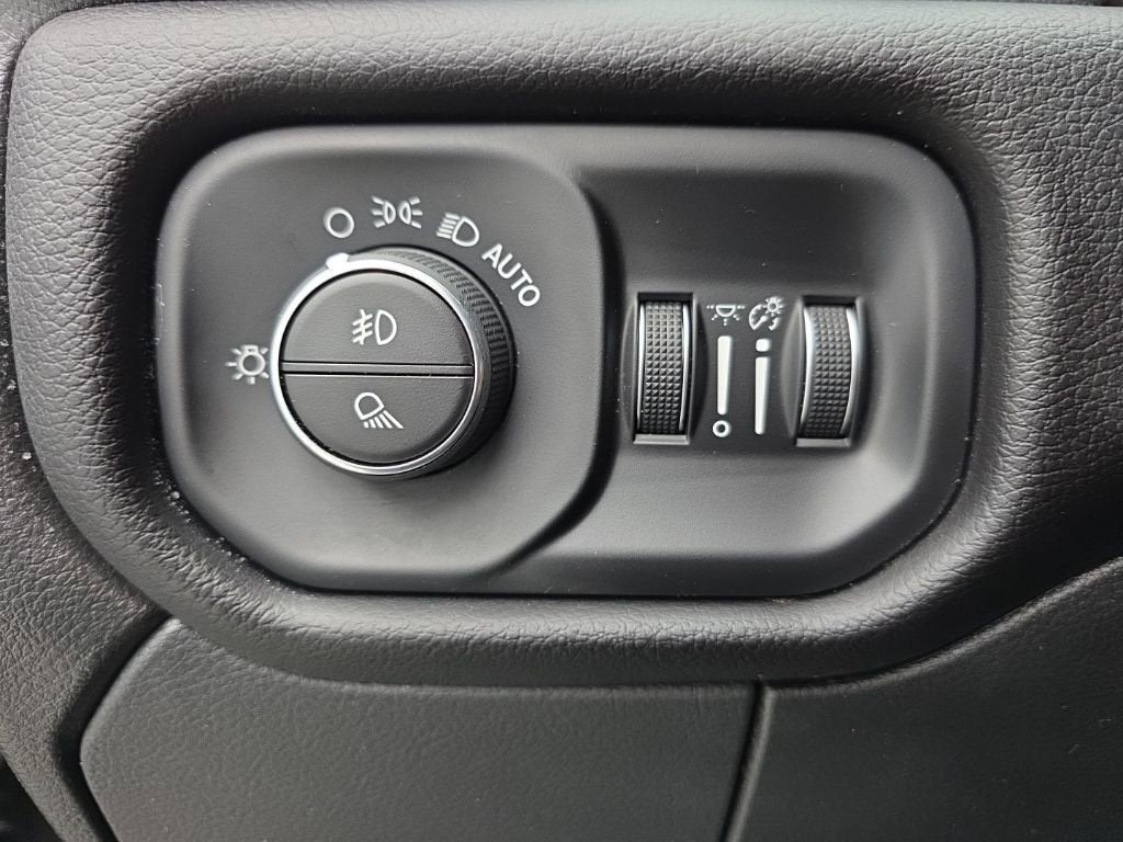 2024 RAM 2500 Laramie Crew Cab 4x4 6'4" Box