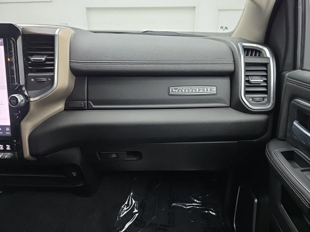 2024 RAM 2500 Laramie Crew Cab 4x4 6'4" Box