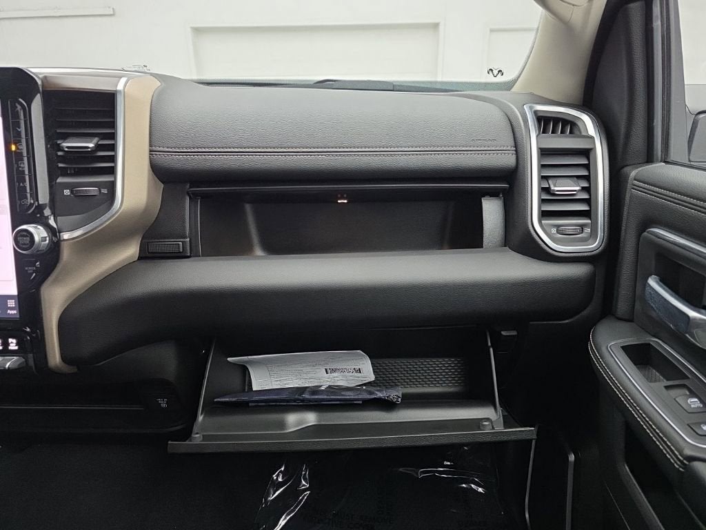 2024 RAM 2500 Laramie Crew Cab 4x4 6'4" Box