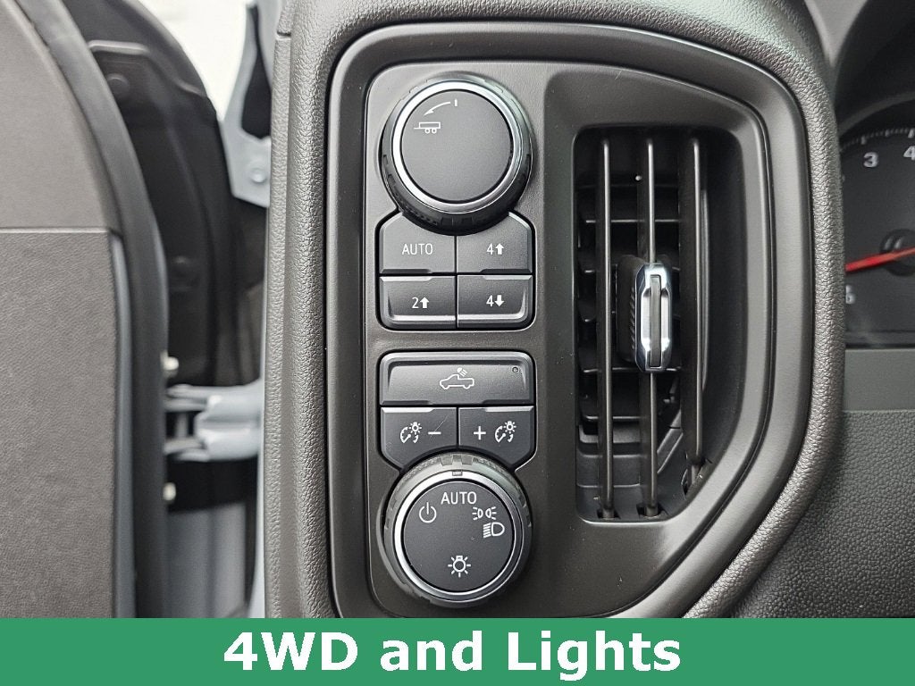 2024 Chevrolet Silverado 1500 Custom Trail Boss