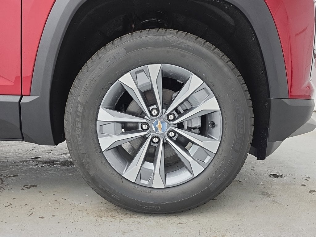 2027 Chevrolet Equinox LT - Photo 19