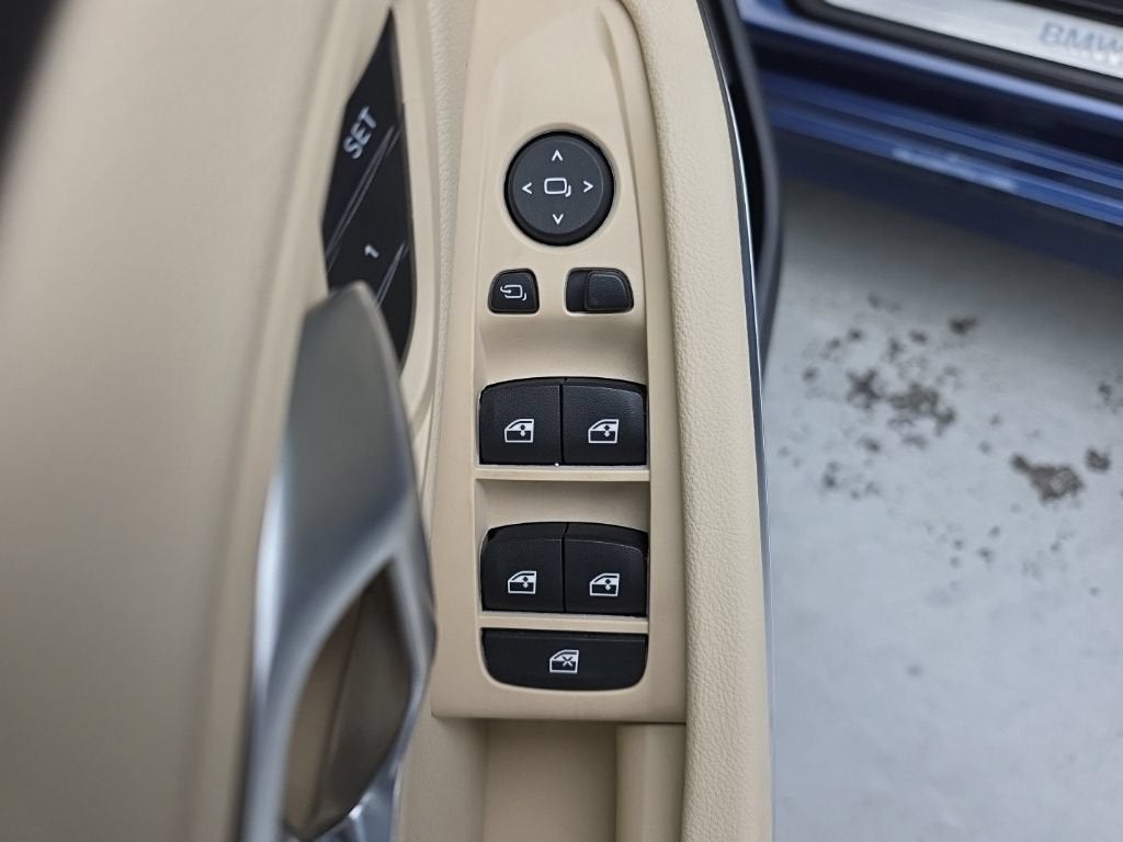 2023 BMW 330i xDrive