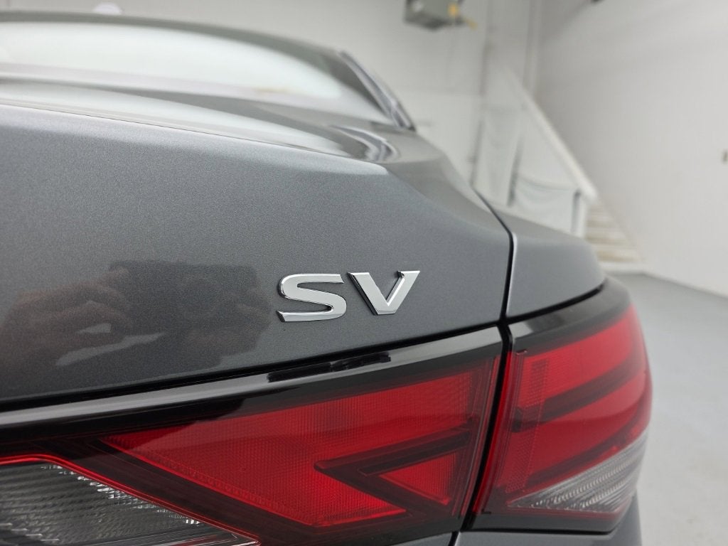 2024 Nissan Sentra SV Xtronic CVT