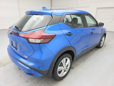 2022 Nissan Kicks S Xtronic CVT