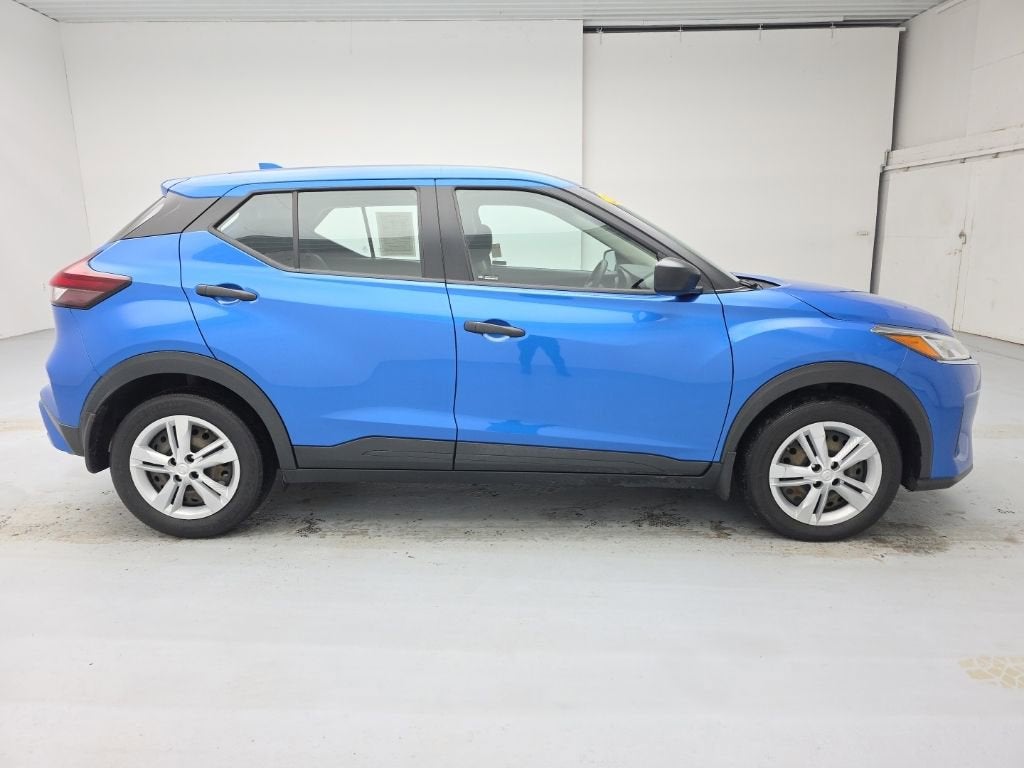 2022 Nissan Kicks S Xtronic CVT