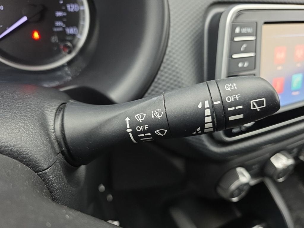 2022 Nissan Kicks S Xtronic CVT