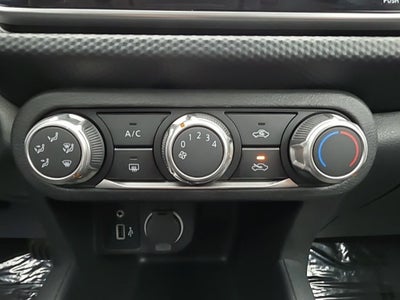 2022 Nissan Kicks S Xtronic CVT