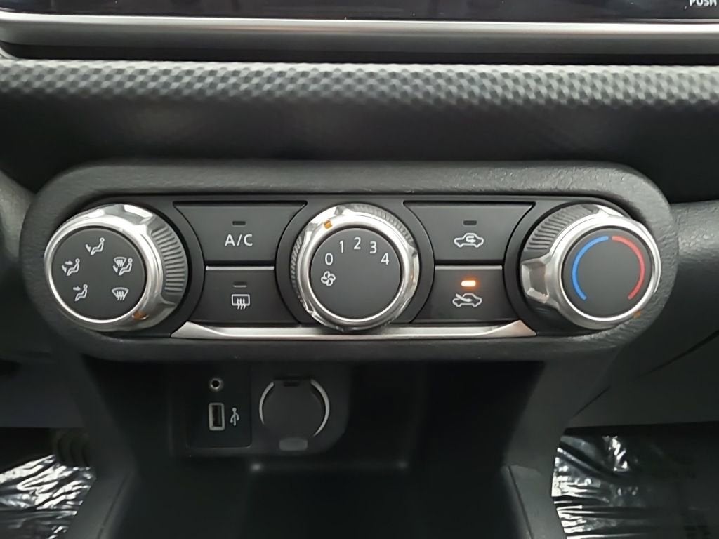 2022 Nissan Kicks S Xtronic CVT