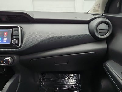 2022 Nissan Kicks S Xtronic CVT