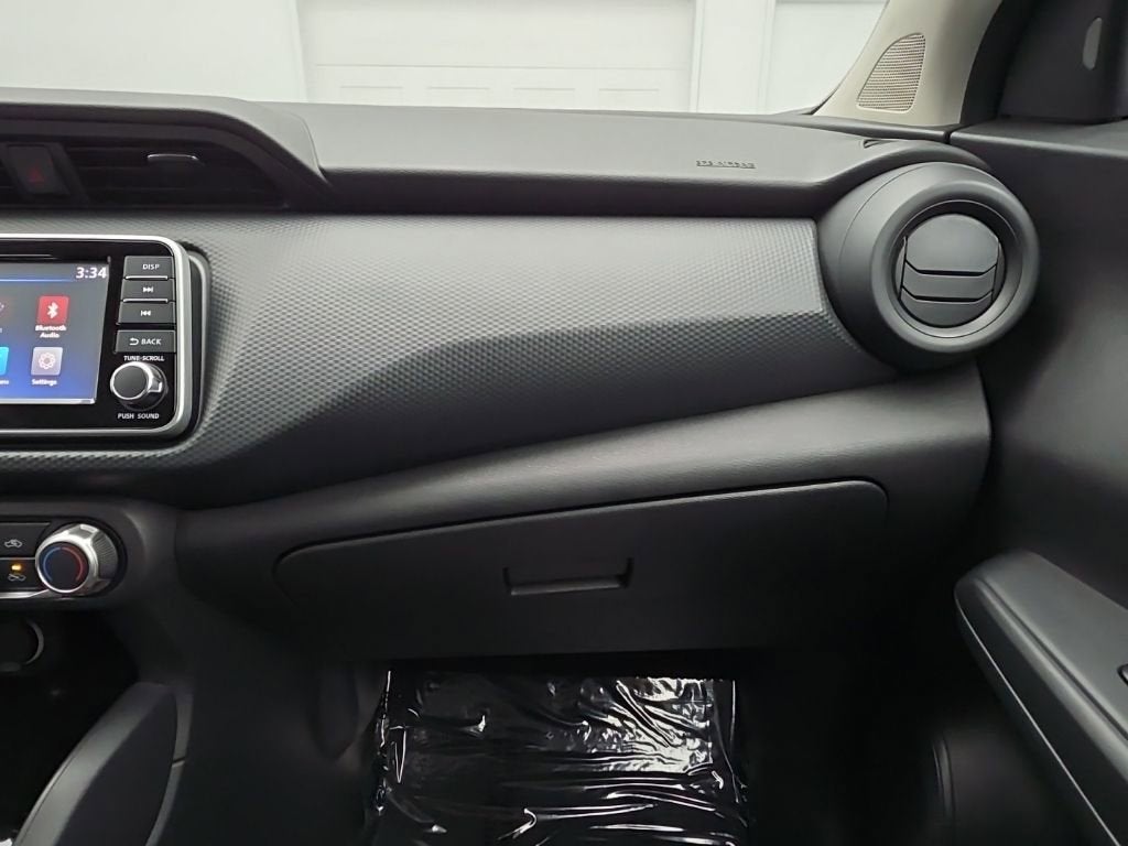 2022 Nissan Kicks S Xtronic CVT