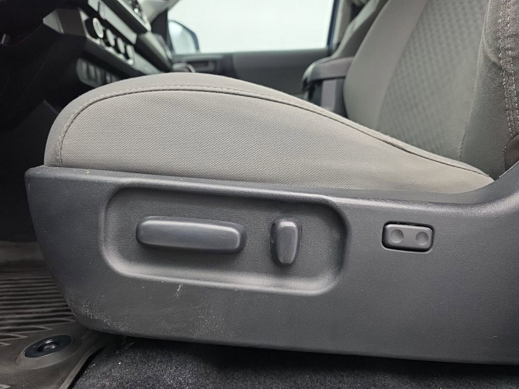 2020 Toyota Tacoma SR5 V6