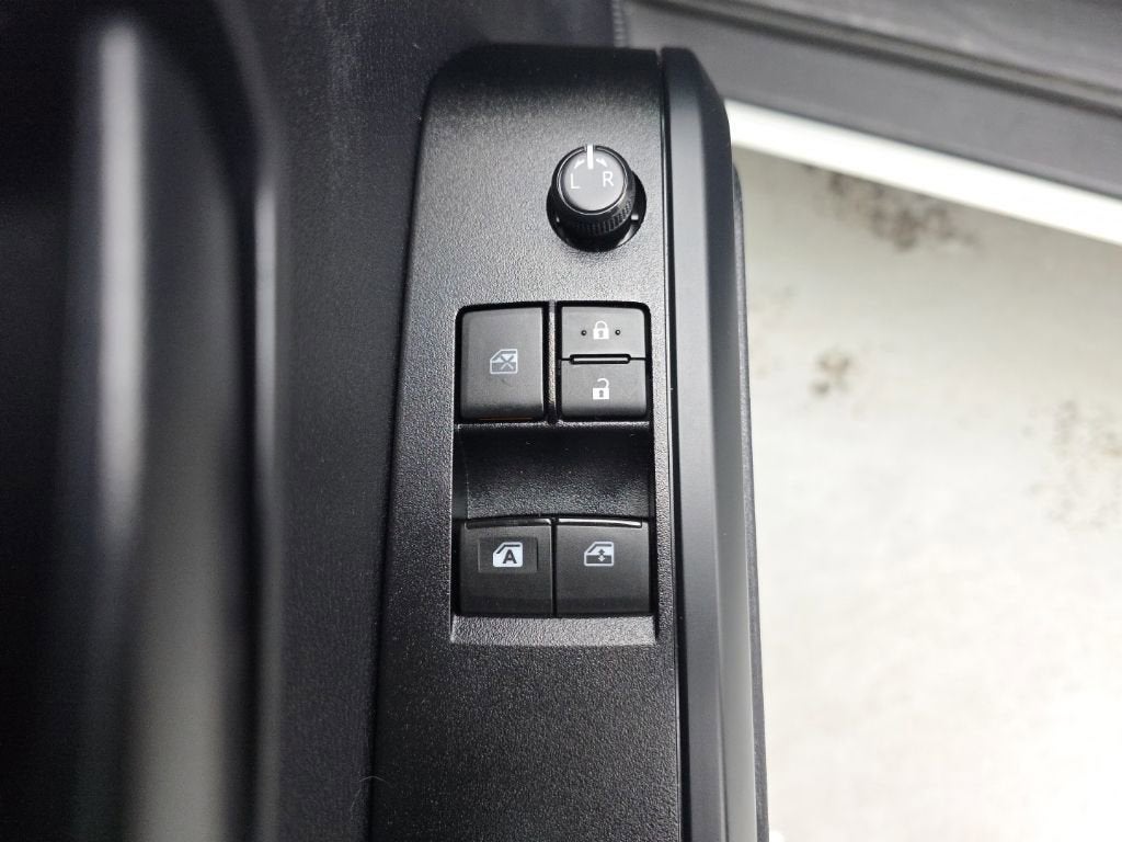 2021 Toyota Tacoma SR V6