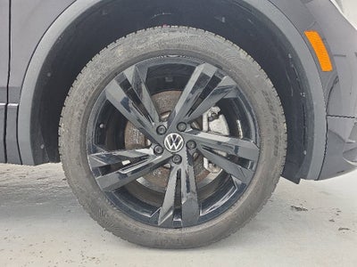 2024 Volkswagen Tiguan 2.0T SE R-Line Black