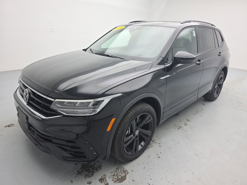 2024 Volkswagen Tiguan 2.0T SE R-Line Black