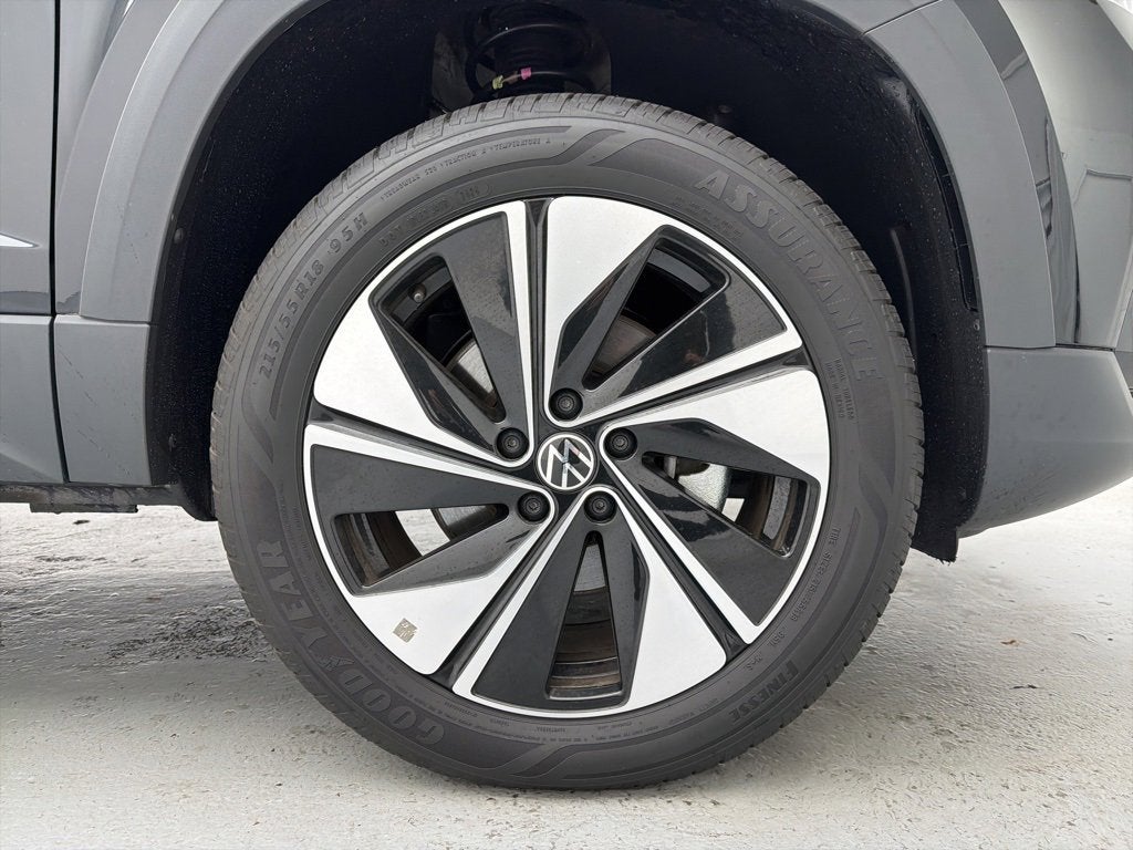 2024 Volkswagen Taos 1.5T SE