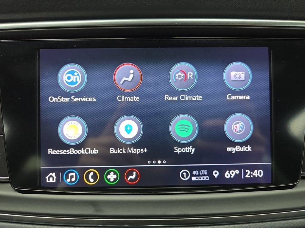 2023 Buick Enclave Essence
