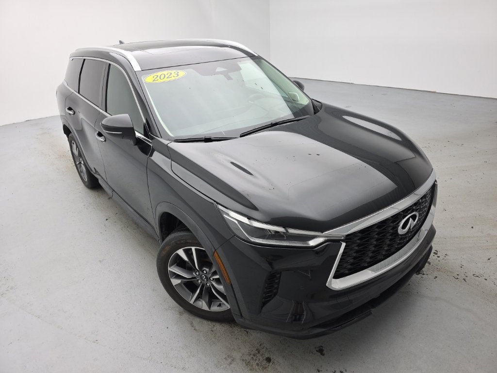 2023 INFINITI QX60 LUXE AWD