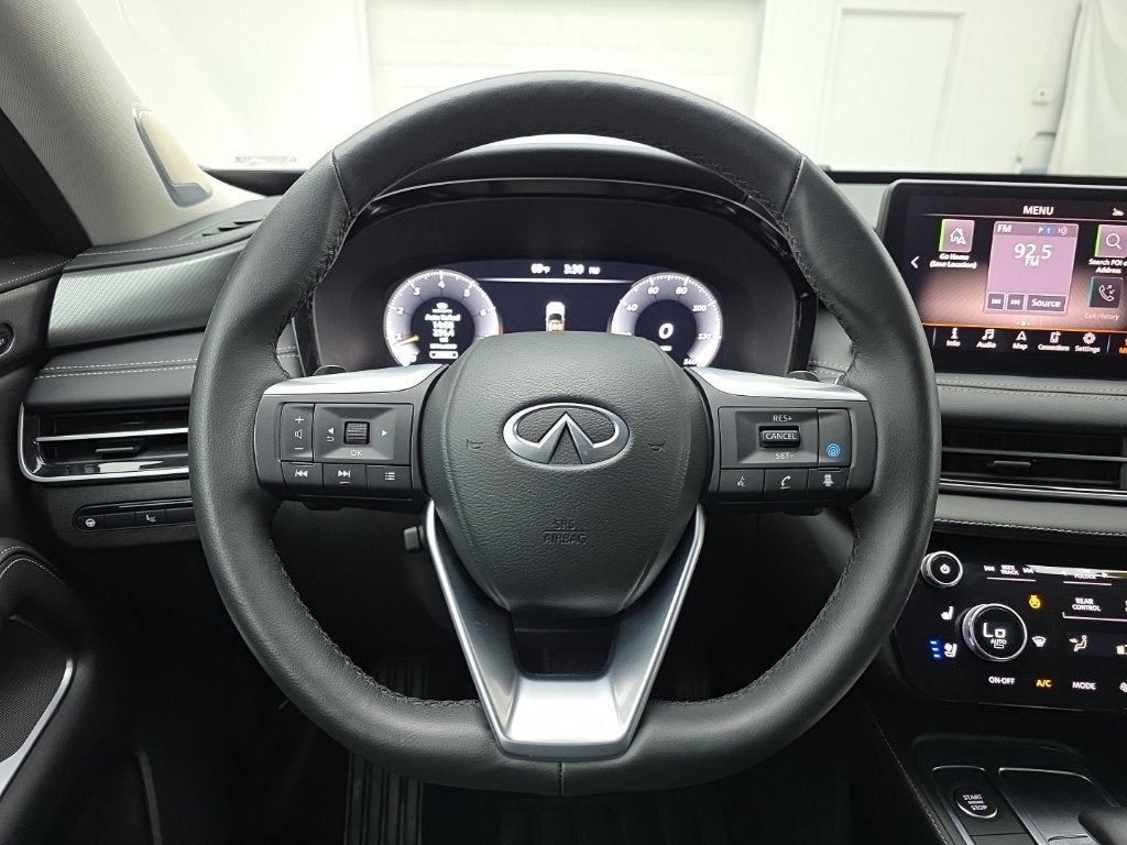 2023 INFINITI QX60 LUXE AWD